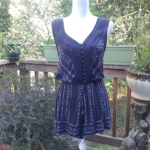 💃Blue and white batik rayon romper